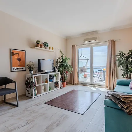 Ocean Paradise - With Ocean View Apartment
